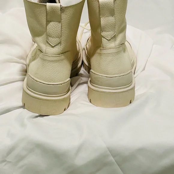Sz 12 Steve Madden 'The Guard Boot' Cream - Picture 11 of 16